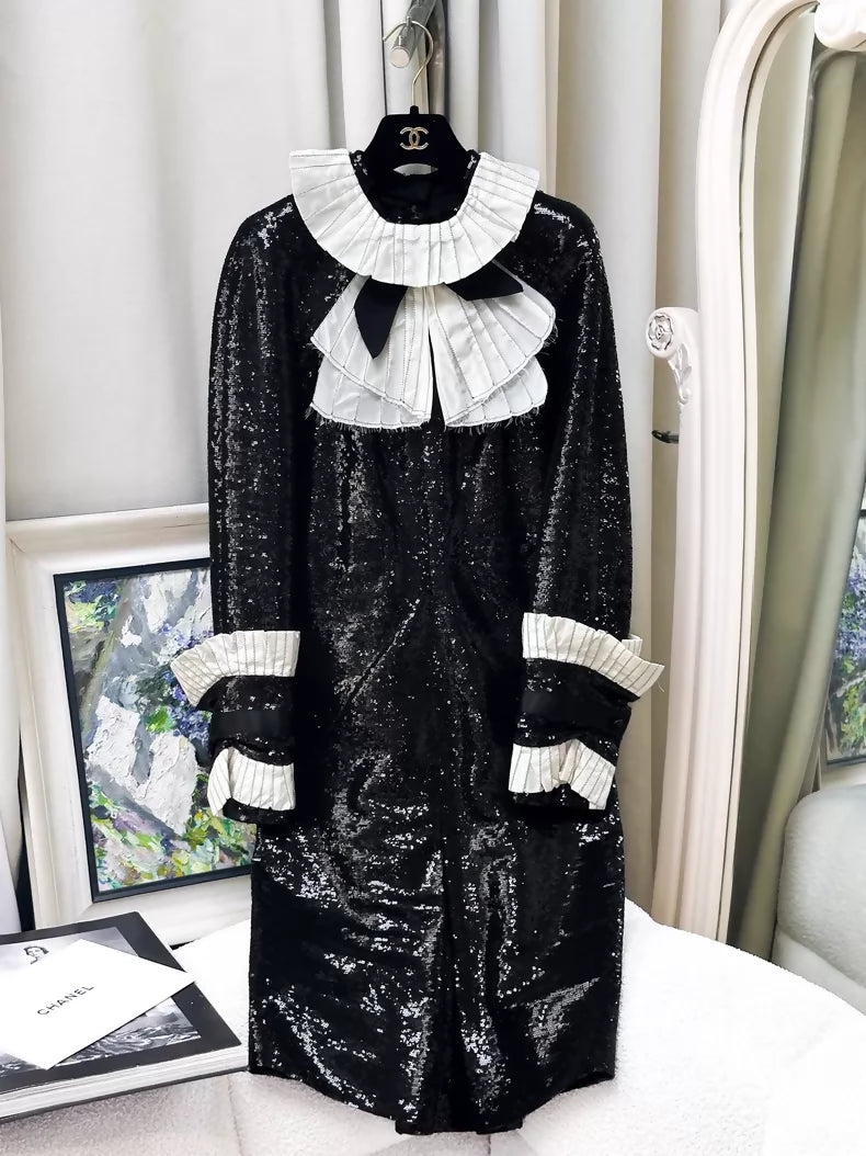 Chanel 2009 runway piece black & White sequined dress