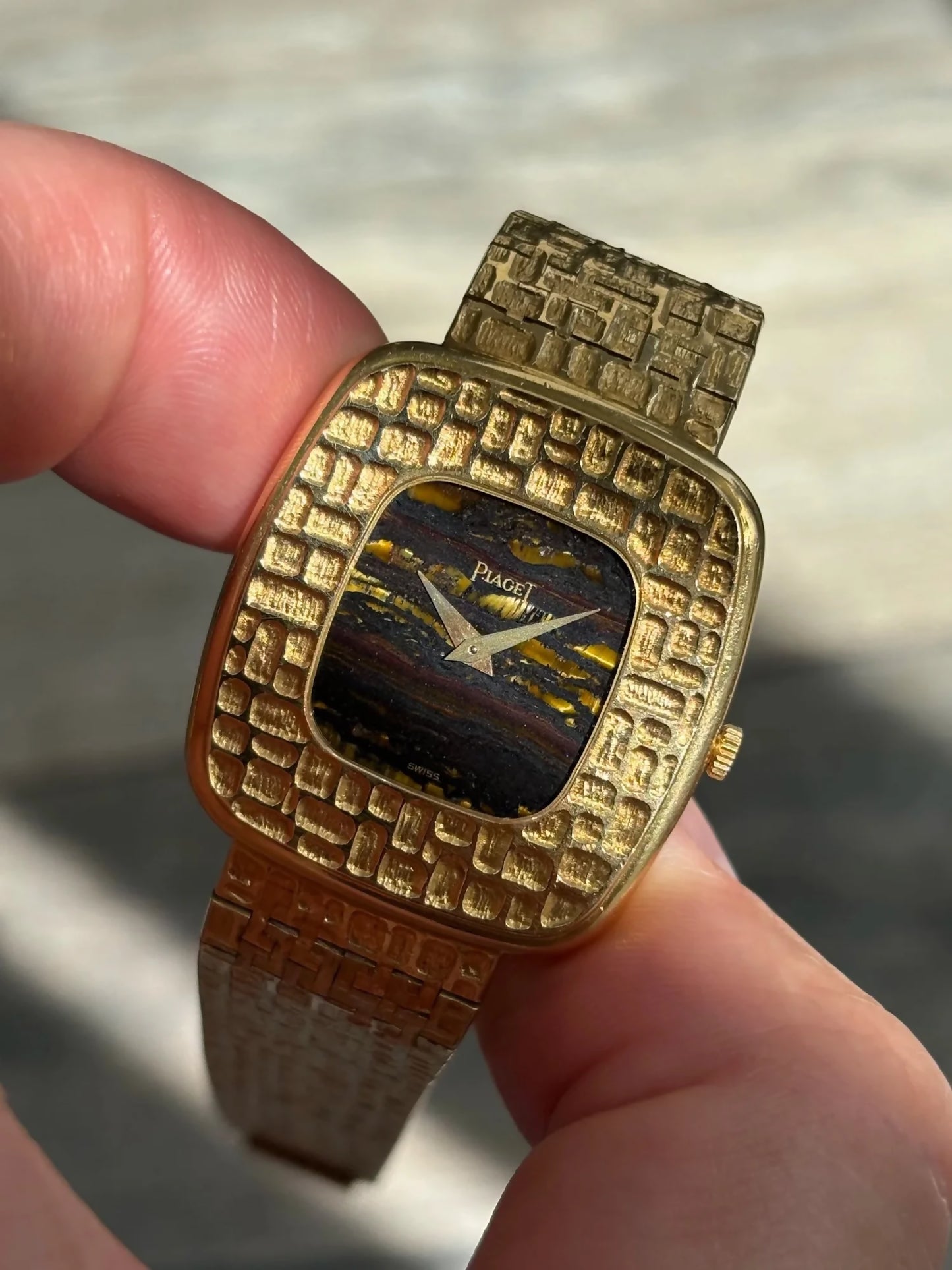 Piaget Pebble