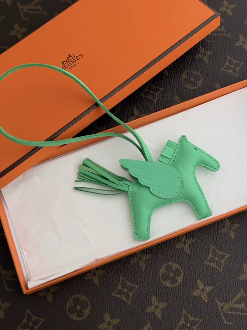 Hermes Rodeo bag charm Pegasus PM Vert comics Agneau/Swift leather