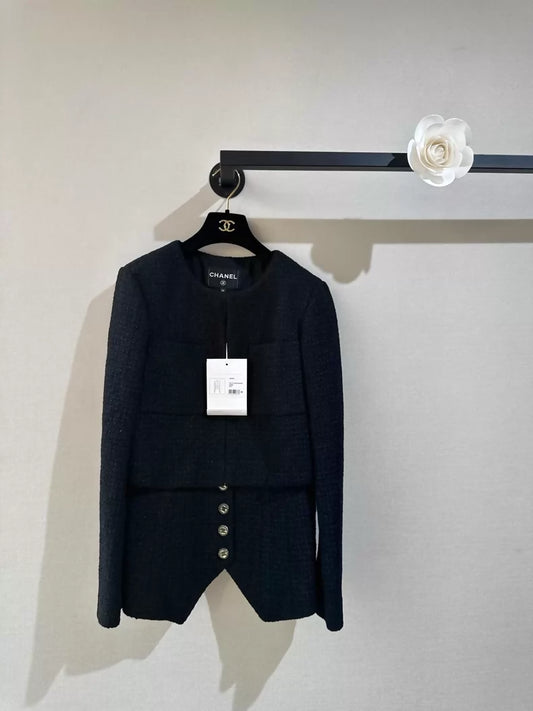 Chanes early spring black two-piece tuxedo jacket