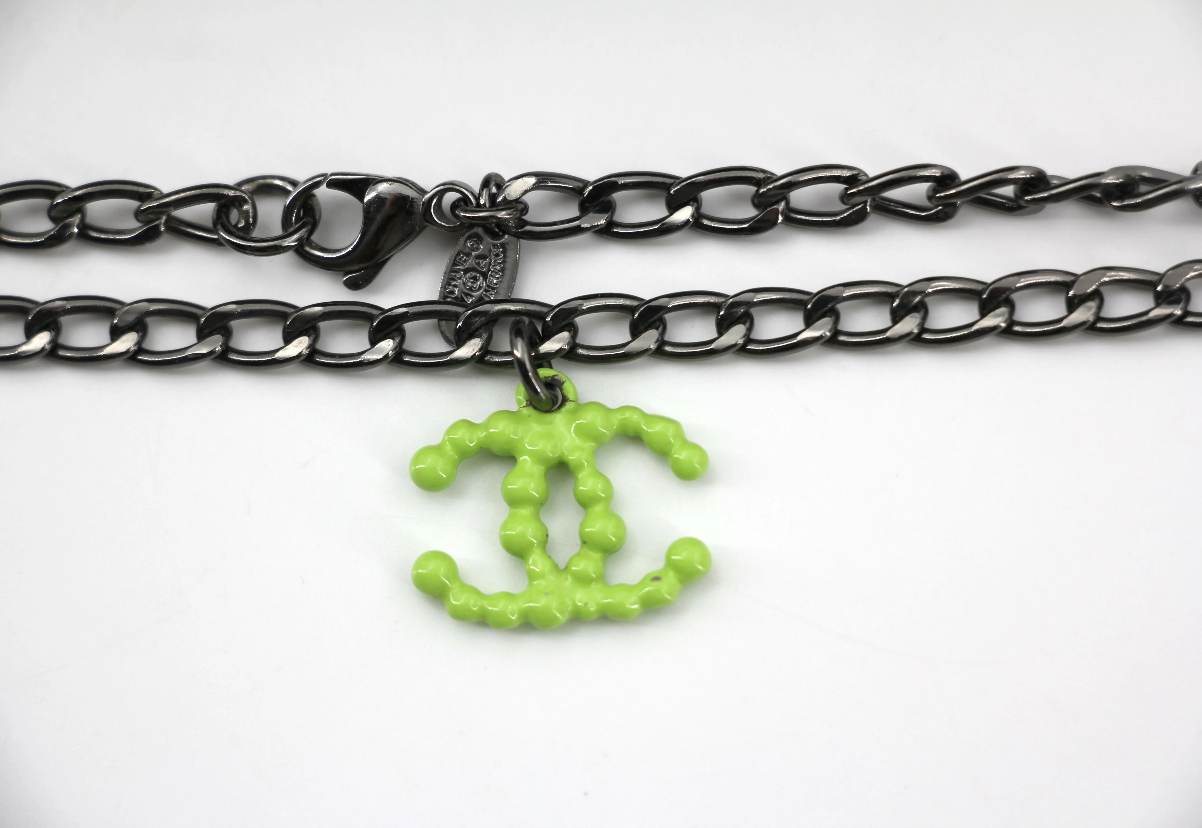 Chanel Vintage 04A Resin Fluorescent Green CC Grey Chain Necklace