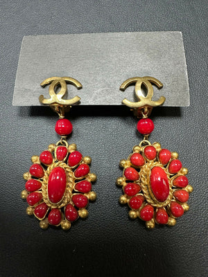 Chanel Vintage 93A Gripoix Gold-plated Red Dangle Clip-on Earrings
