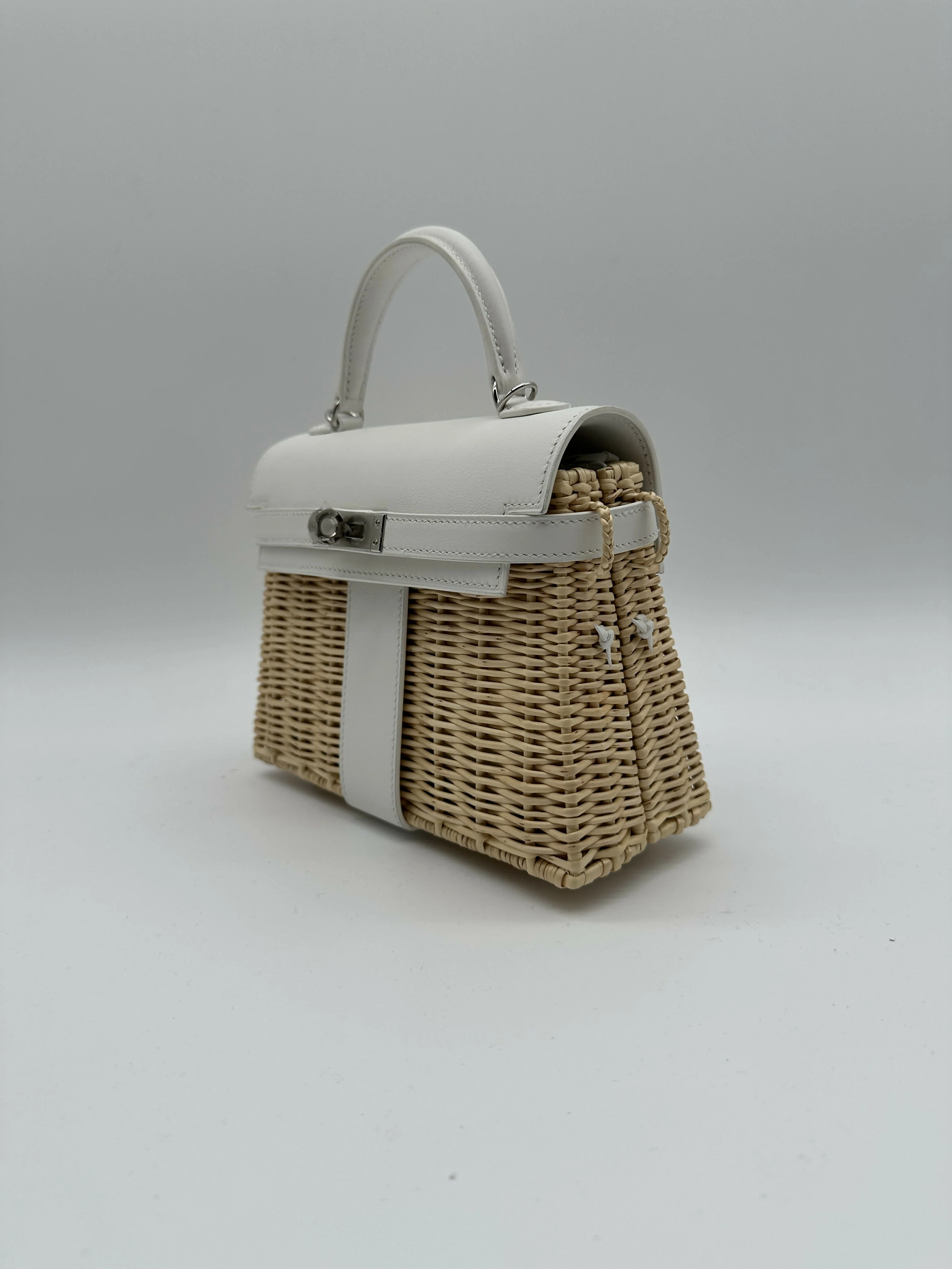Hermès Kelly 20 Picnic Blanc Swift & Osier PHW B 2024