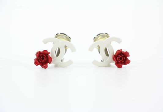 Chanel Vintage 04P Resin Red Flower Clip On Earrings