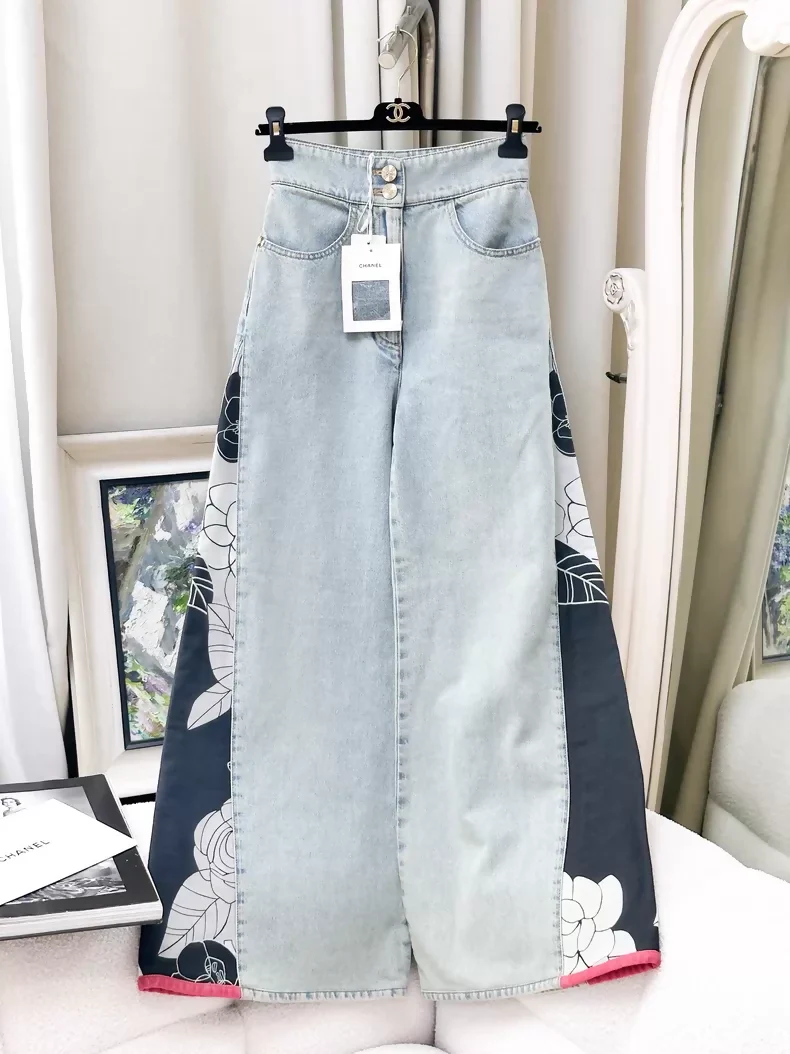Chanel 21C light blue denim wide-leg pants