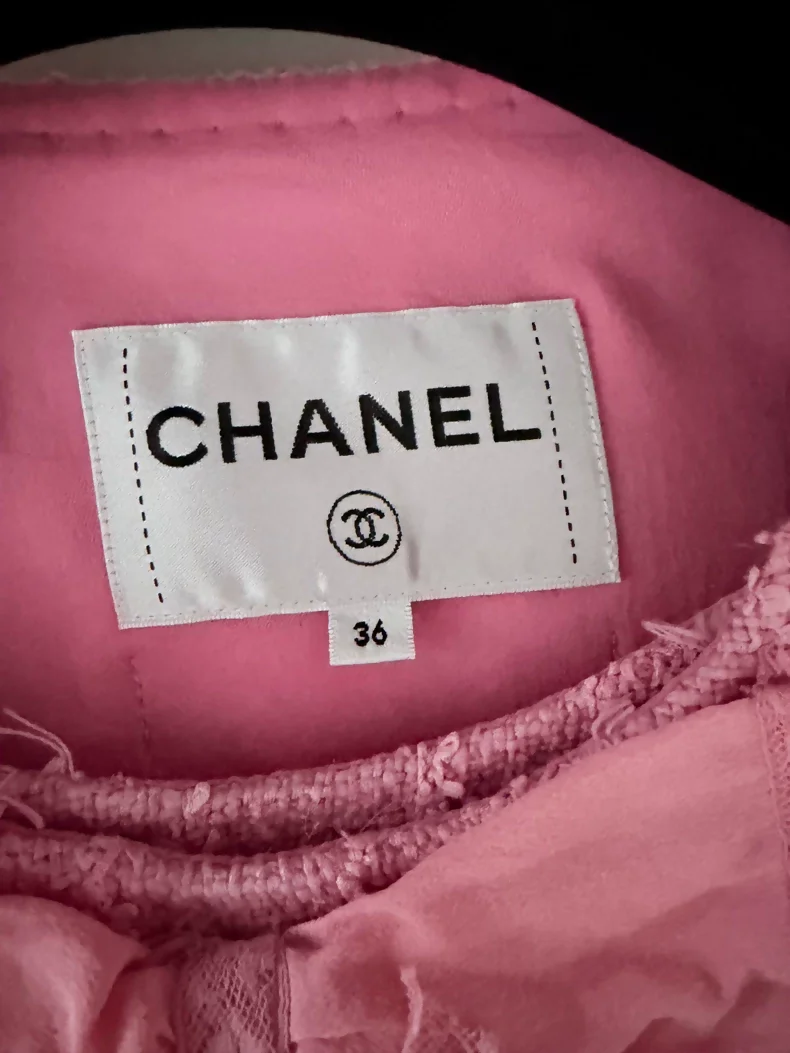 Chanel 23C Pink Bow Tweed Jacket