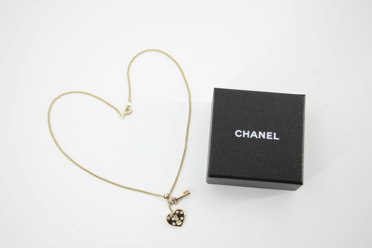 Chanel Vintage 02P Rhinestone Pink Heart Key Metal Necklace