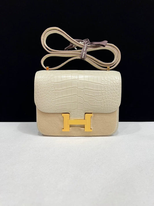 Hermes Constance 19 Betton Matte Alligator Leather Gold Hardware