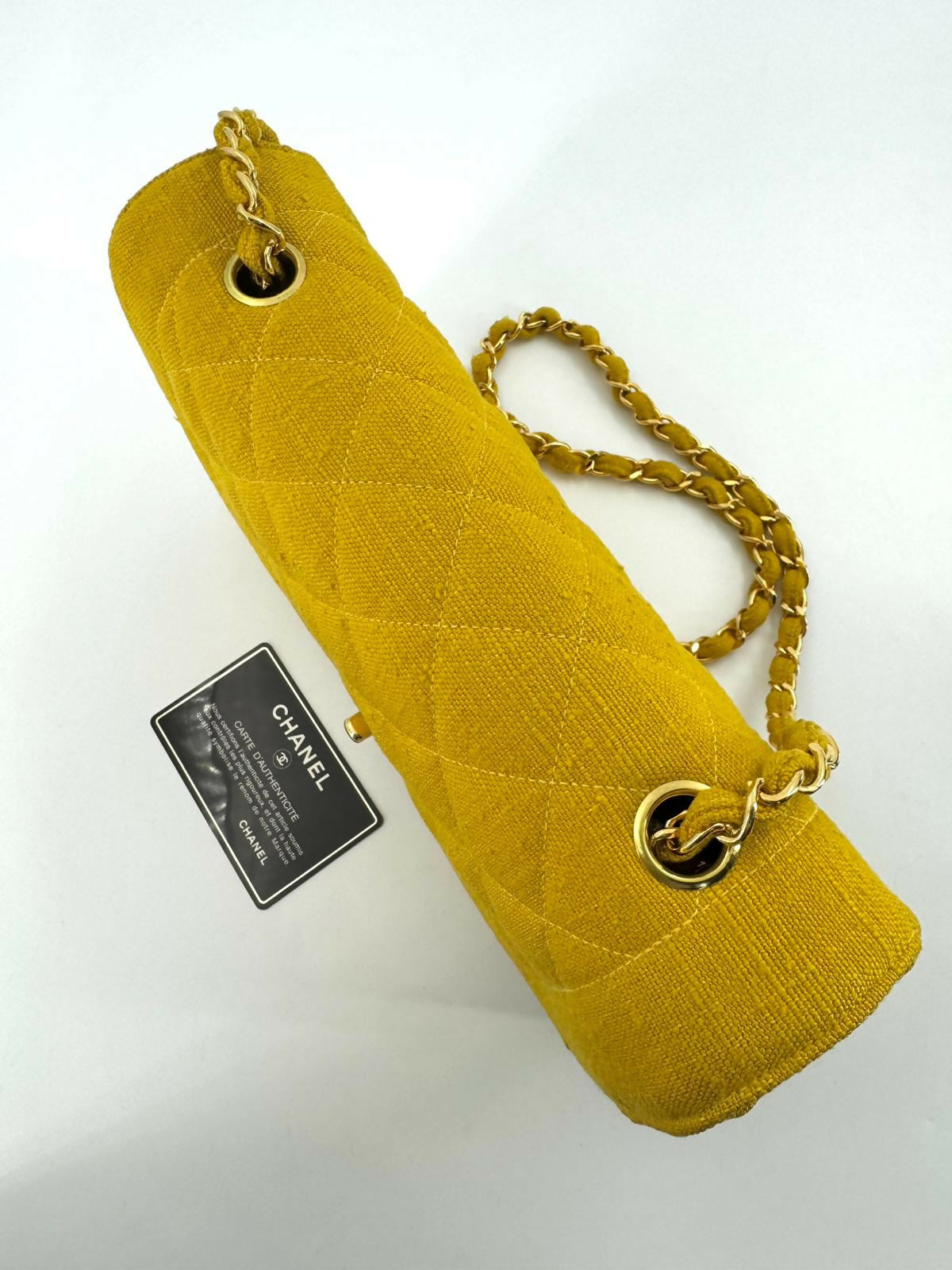 Chanel Vintage 91-94 Linen Matelassé 25 Yellow Small Shoulder Bag