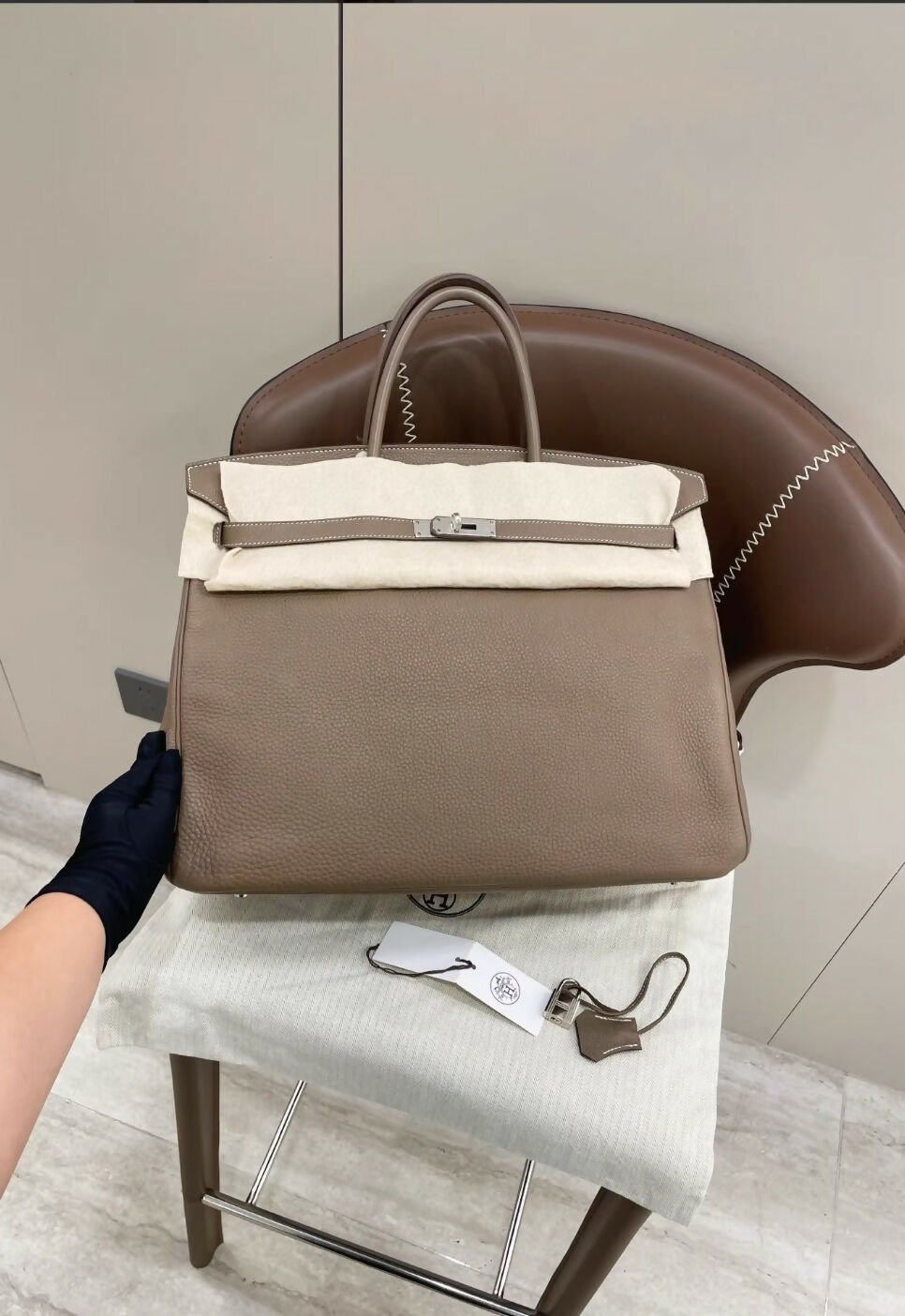 1000174564