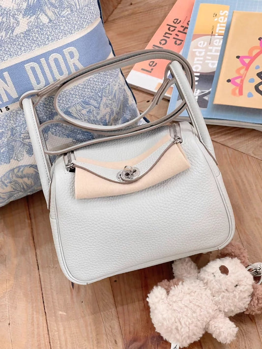 Hermès Mini Lindy pearl grey TC leather palladium hardware