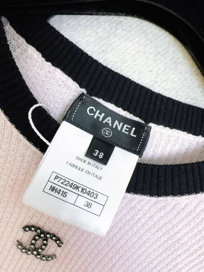 Chanel pink knit top