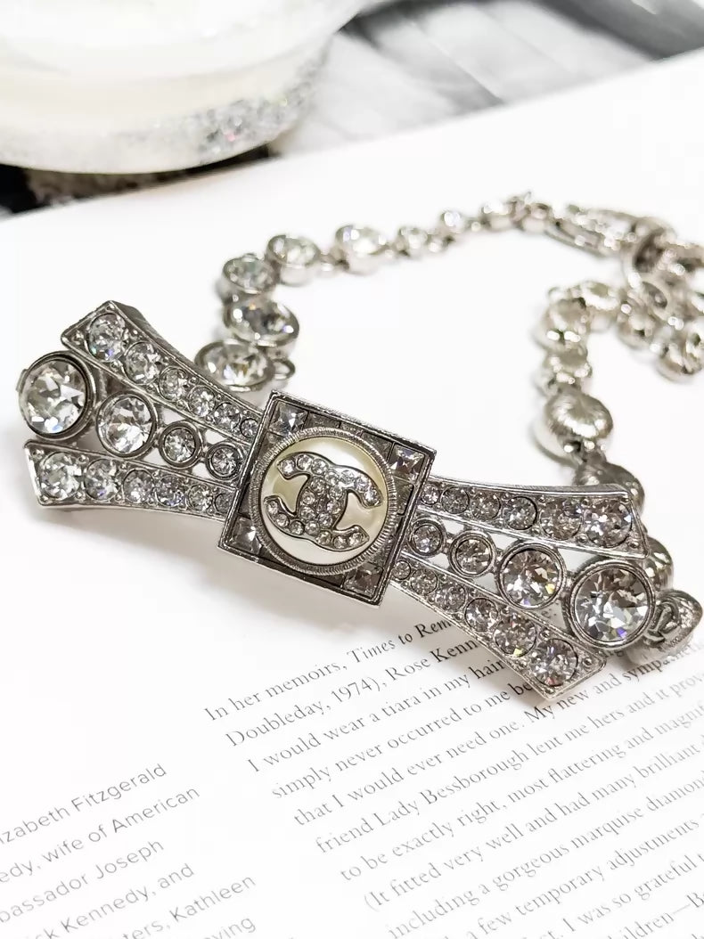 Chanel Spring/Summer 2023 silver with a bow chocker necklace