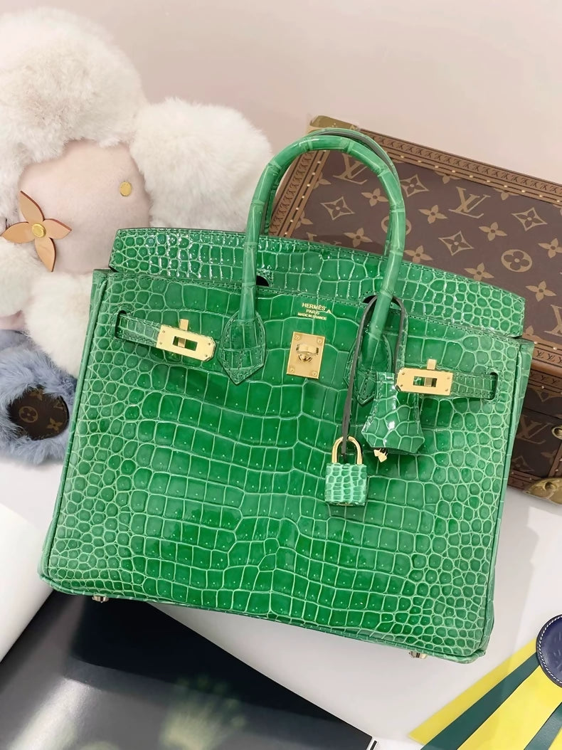 Hermès Birkin 25 cactus green shiny crocodile leather gold hardware