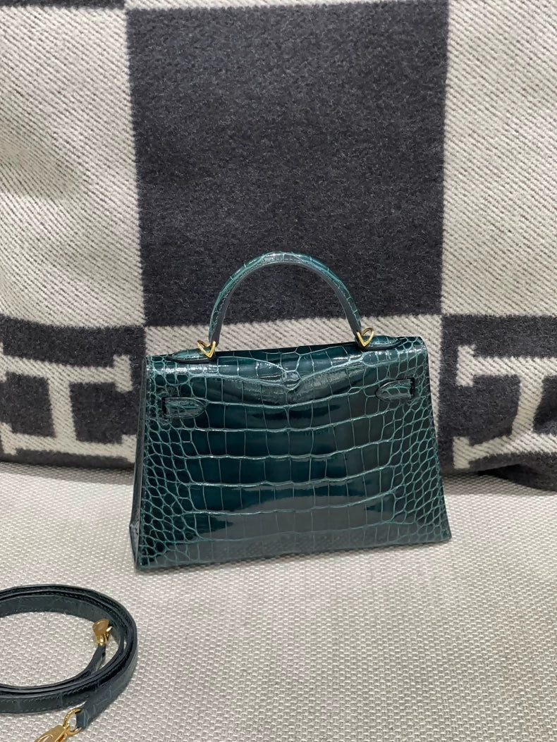 Hermes Mini kelly 20 V0 Vert Rousseau shiny Alligator leather gold hardware