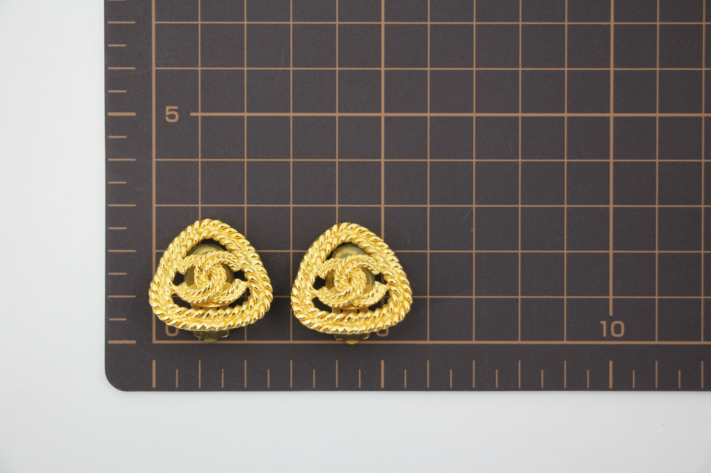 Chanel Vintage 86-92 Gold-plated Triangular Gold CC Clip-on Earrings