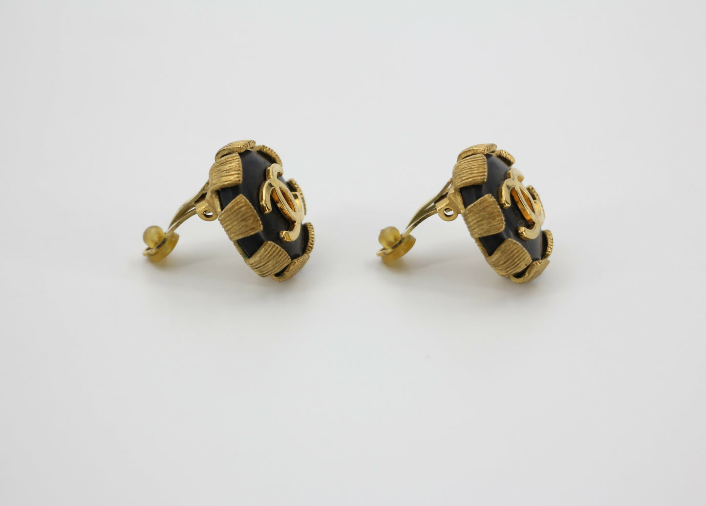 Chanel Vintage 94 Gold Plated  Resin Buckle CC in Black and Gold Clip-on Earrings