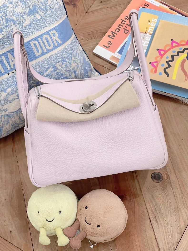 Hermès Lindy 26 Mauve Pale 09 bag, TC leather palladium hardware