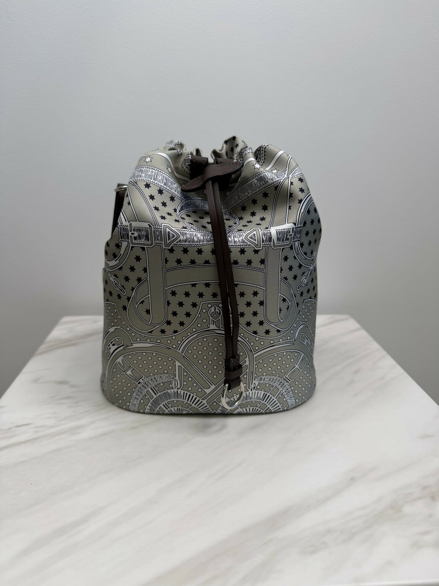 Hermès Lassoie Silk/Swift Gris Perle / Moka PHW K 2026