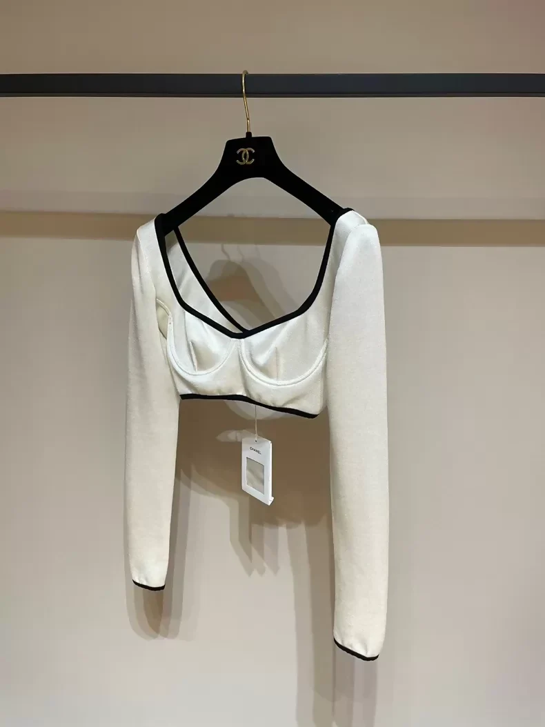Chanel long-sleeved black and white top