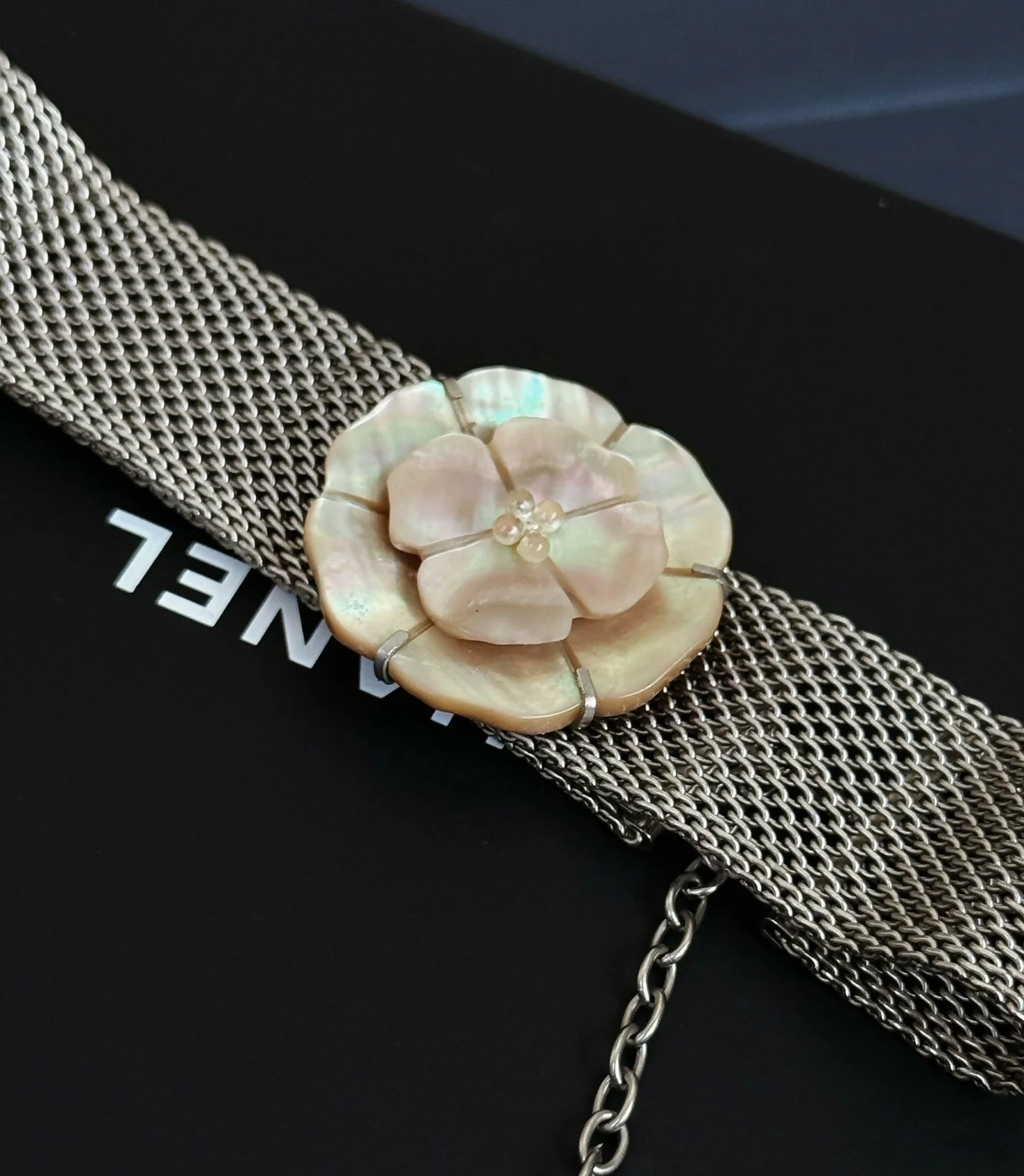Chanel Vintage 98A Silver Plated Metal Mesh Mother-of-pearl Camellia Flower Choker