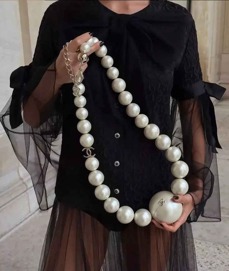 Chanel Pearl Necklace Minaudière Plexiglass  Gold Tone Metal Runway 2025/26