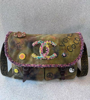Chanel Vintage graffiti shoulder bag medium