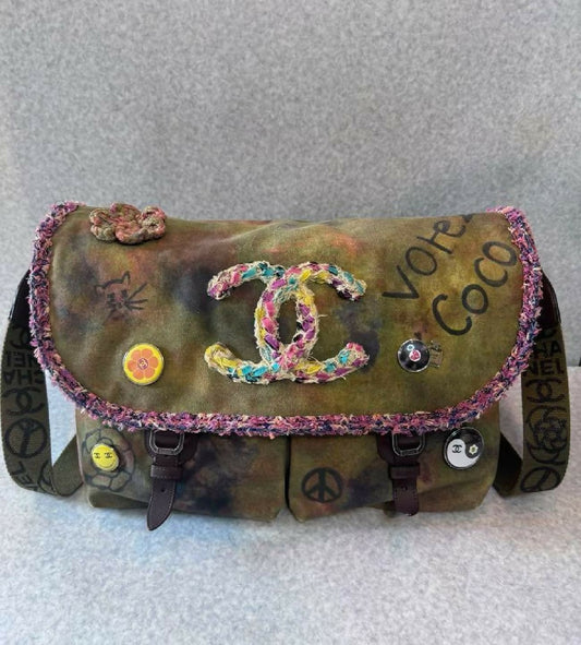 Chanel Vintage graffiti shoulder bag medium