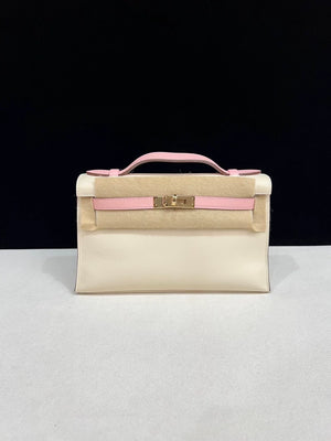 Hermes Kelly Pochette Craie  rose Sakura Pink Swift Leather with light gold hardware