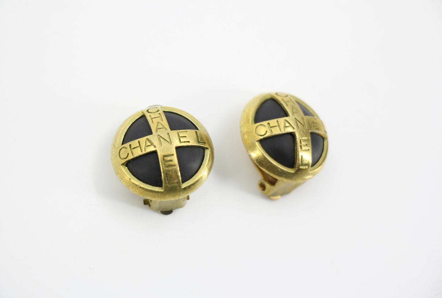 Chanel Vintage 94A Gold-plated Resin Gold and Black Cross Clip-on Earrings