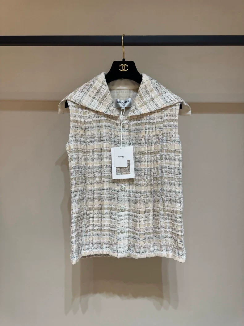 Chanel 22P Light Pink tweed Vest