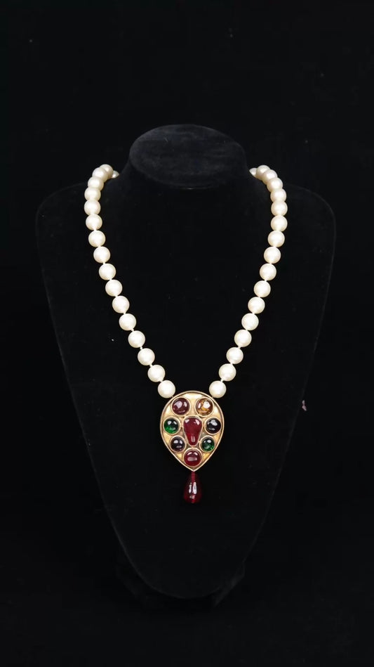 Chanel Red and Green Colored Glass Pendant Pearl Necklace