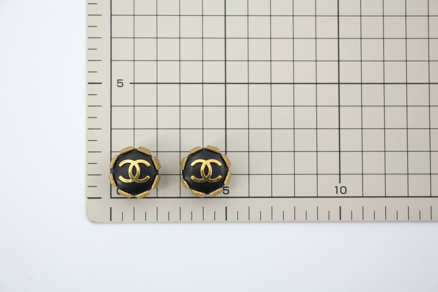 Chanel Vintage 94 Gold Plated  Resin Buckle CC in Black and Gold Clip-on Earrings