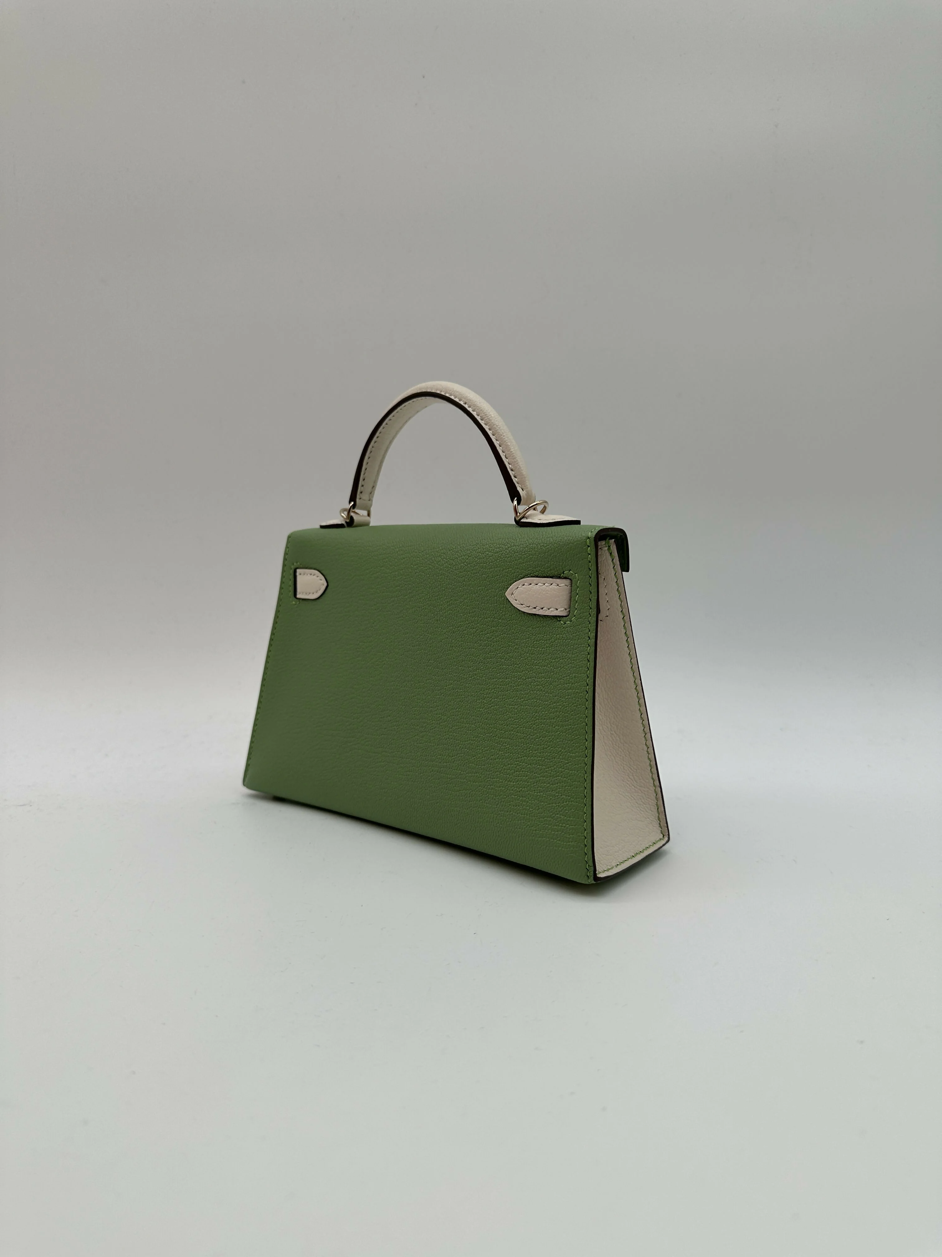 Hermès Kelly 20 HSS Vert Criquet / Nata Chèvre PHW B 2024
