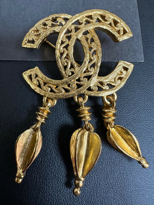 Chanel Vintage 95 Gold Plated CC Logo Brooch