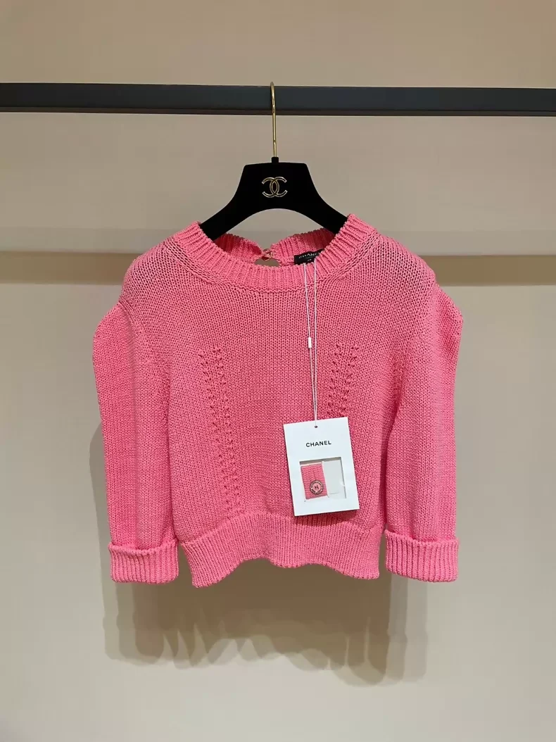 Chanel coral pink knit short-sleeved top