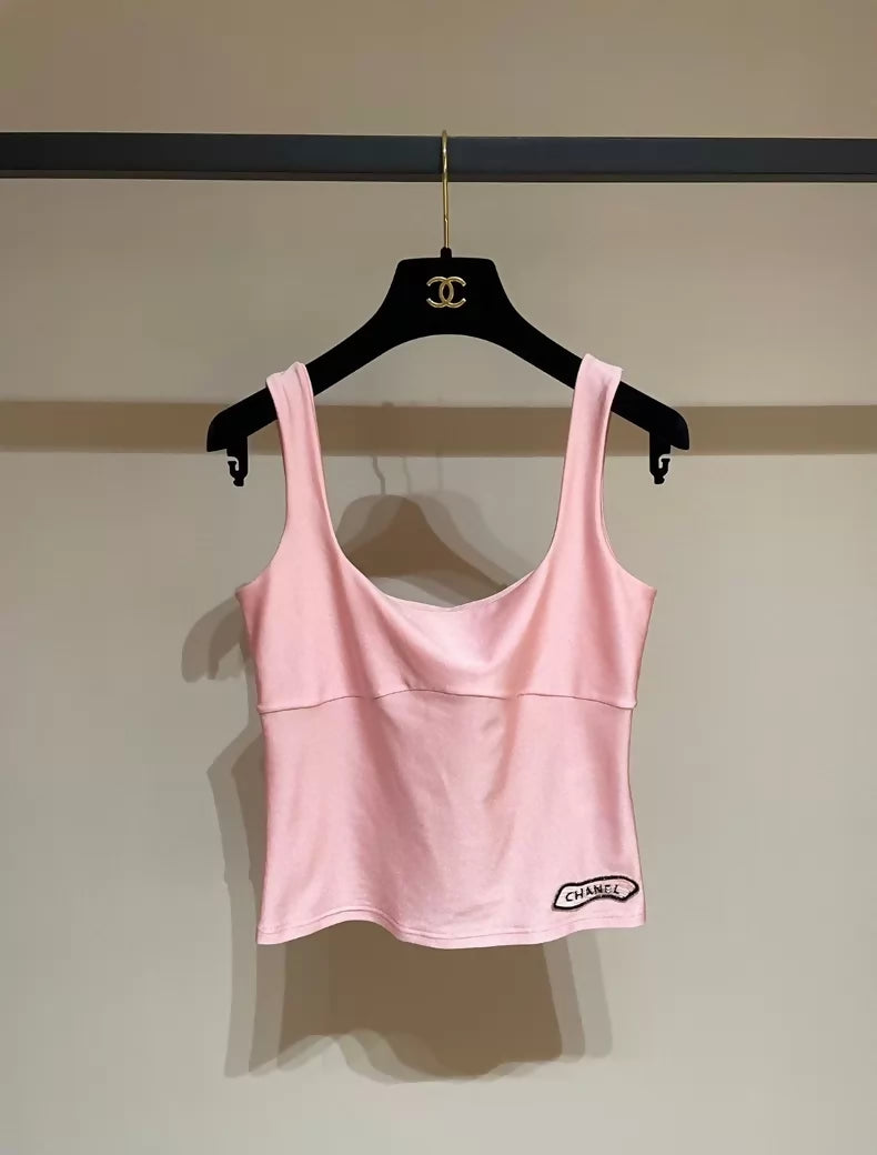 Chanel Métiers dArt pink top