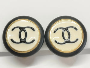 Chanel Vintage 97P Enamel Black  White Round Bean Clip-on Earrings