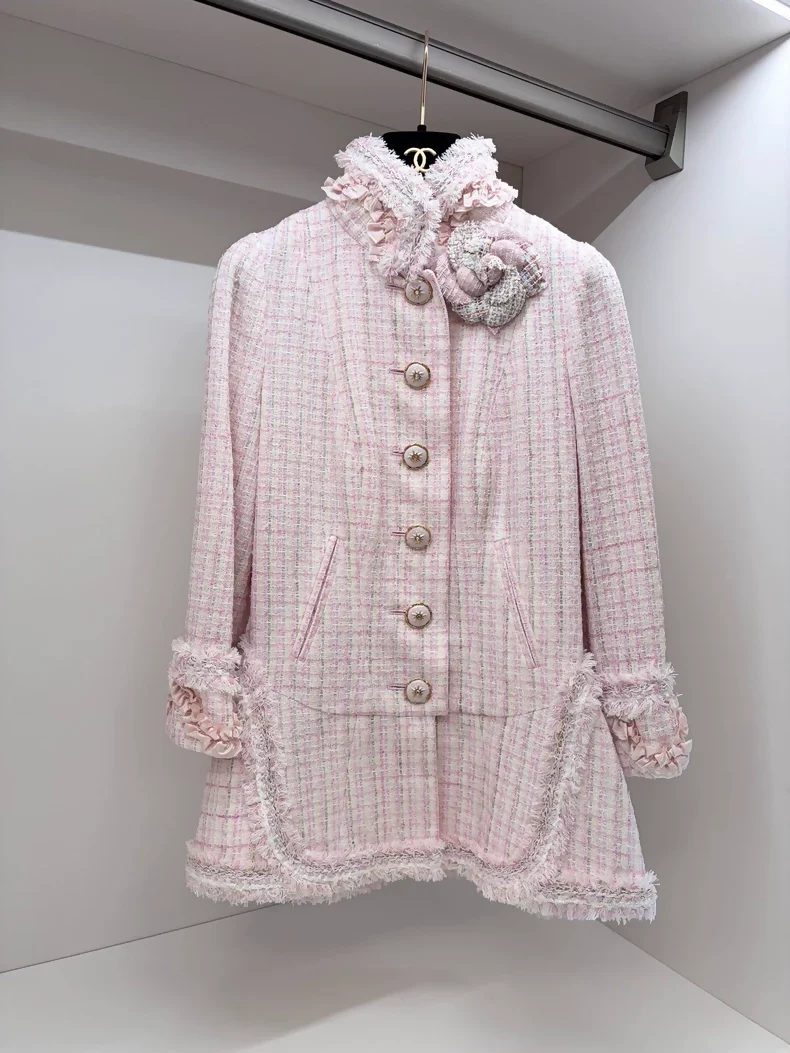Chanel 13c pink  tweed jacket