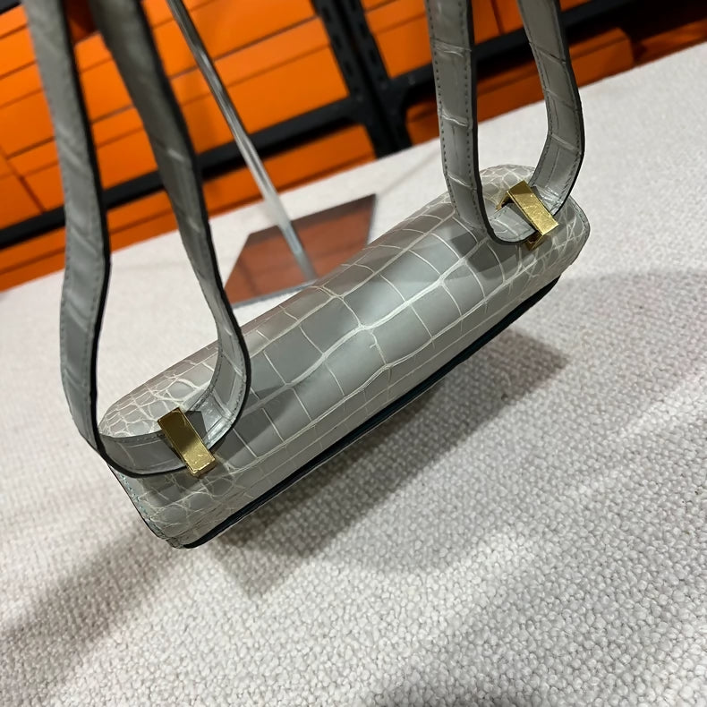 Hermès Constance 24 matte Alligator leather gold hardware