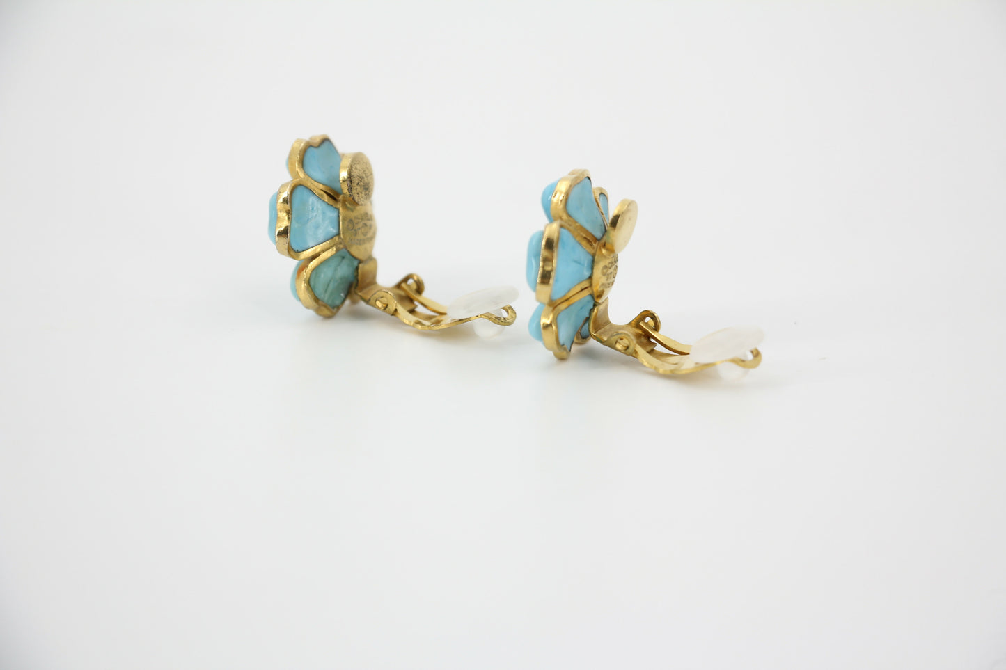 Chanel Vintage 97P Gripoix Blue Camellia Clip-on Earrings