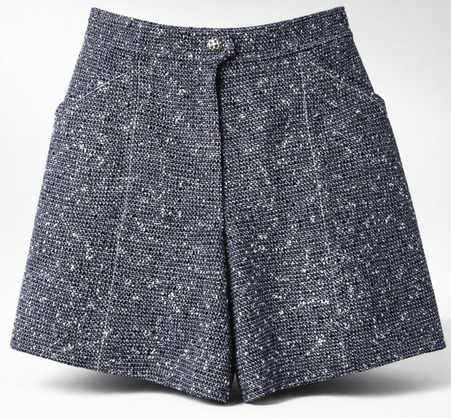 Chanel 19P Sand by the Sea Multicolor Tweed Boucle Shorts FR 38