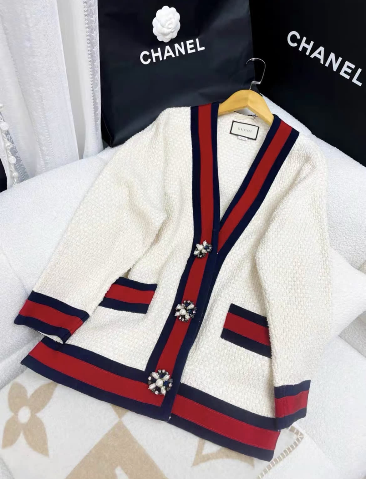 GUCCI Gucci 40 size classic red and blue edge white gem button cardigan - Medium Cardigan - Used fashion item from Top Quality Luxury Designers Bag