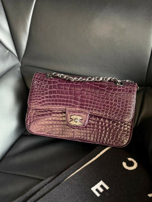 Chanel Medium Classic Flap – Exotic Alligator . Series 15 (2011)