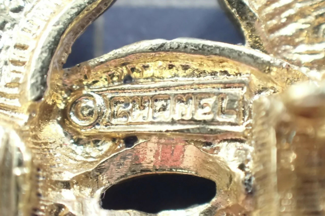 Chanel Vintage 80-90 Gold Plated Quilted Matelassé Coco Mark Clip-on Earrings