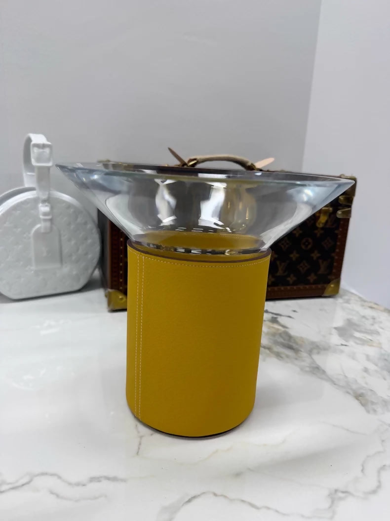 Hermes Delta vase