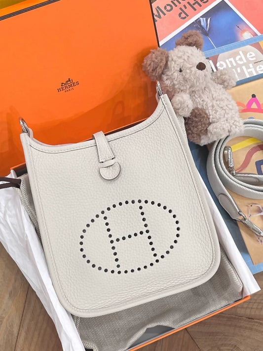 Hermès Mini Evelyne craie TC leather palladium hardware