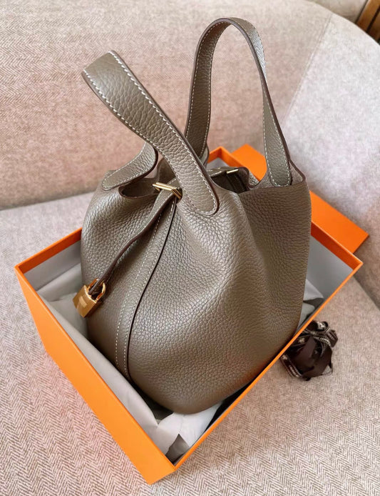 Hermès Hermes picotin 18 étoupe gray leather gold hardware - 18 Bucket Bag - Secondhand luxury from Top Quality Luxury Designers Bag