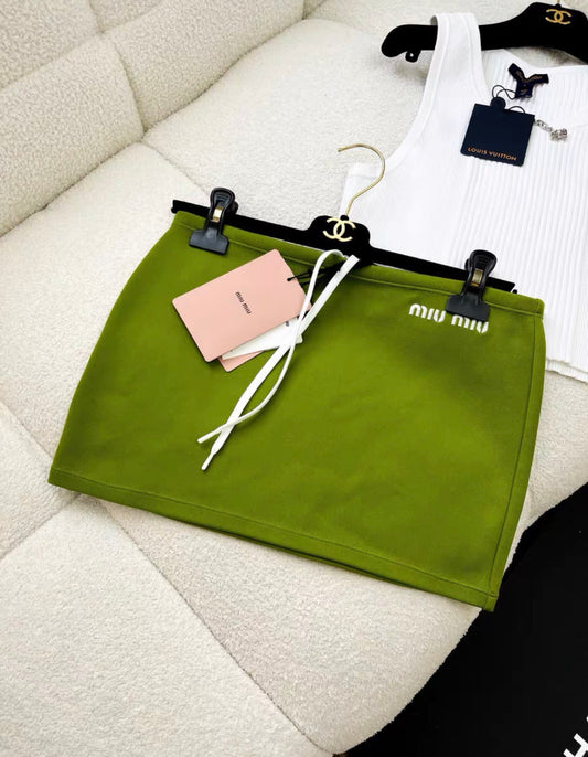 MIU MIU Miu Miu green skirt, size 36 brand new with tag - 36 Skirt - Vintage fashion from Top Quality Luxury Designers Bag