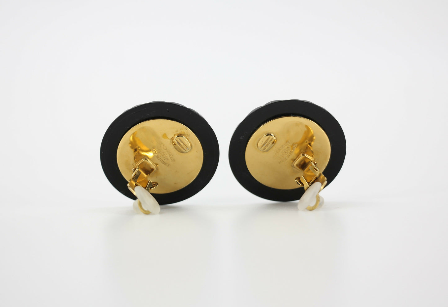 Chanel Vintage 93P Resin Gold-Plated Quilted Black Round Clip-on Earrings